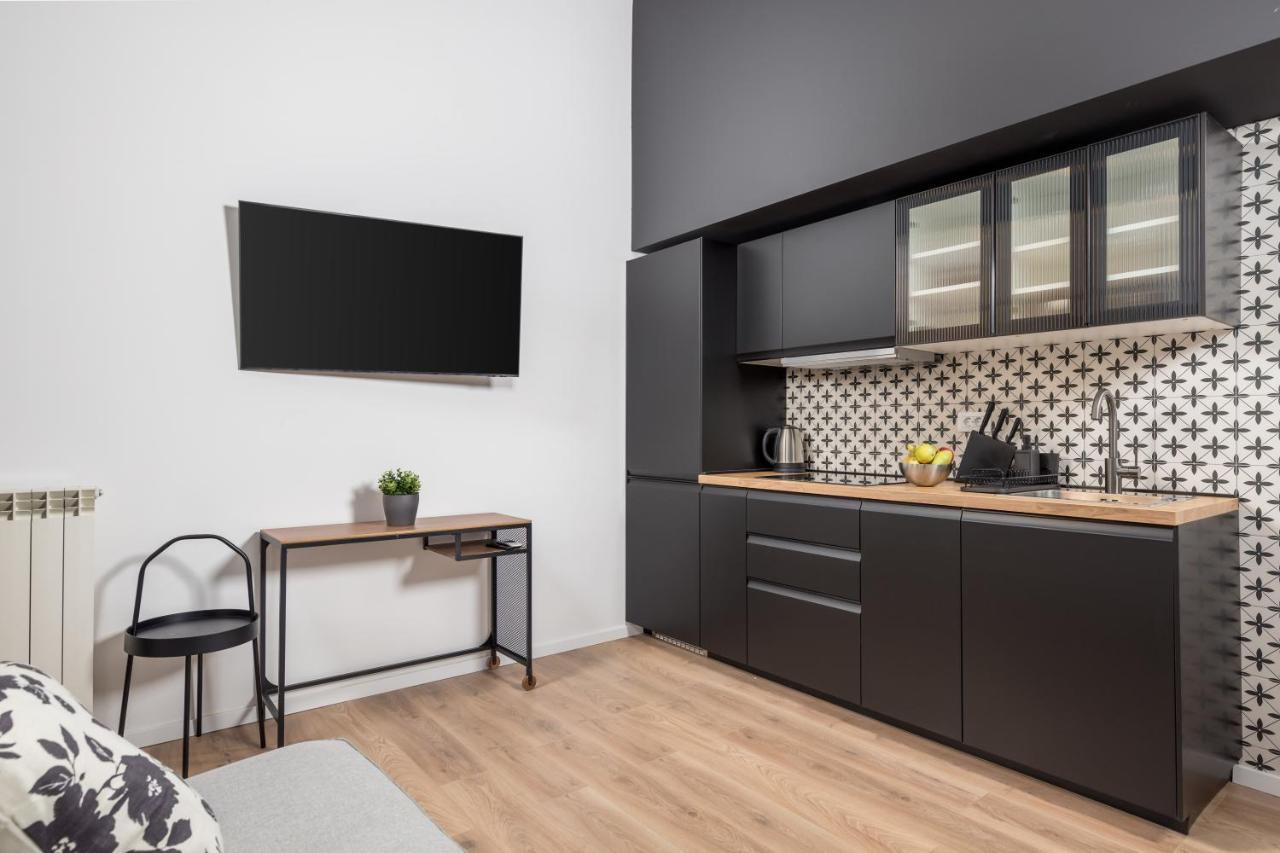 Apartments & Rooms One World Rijeka Exterior foto