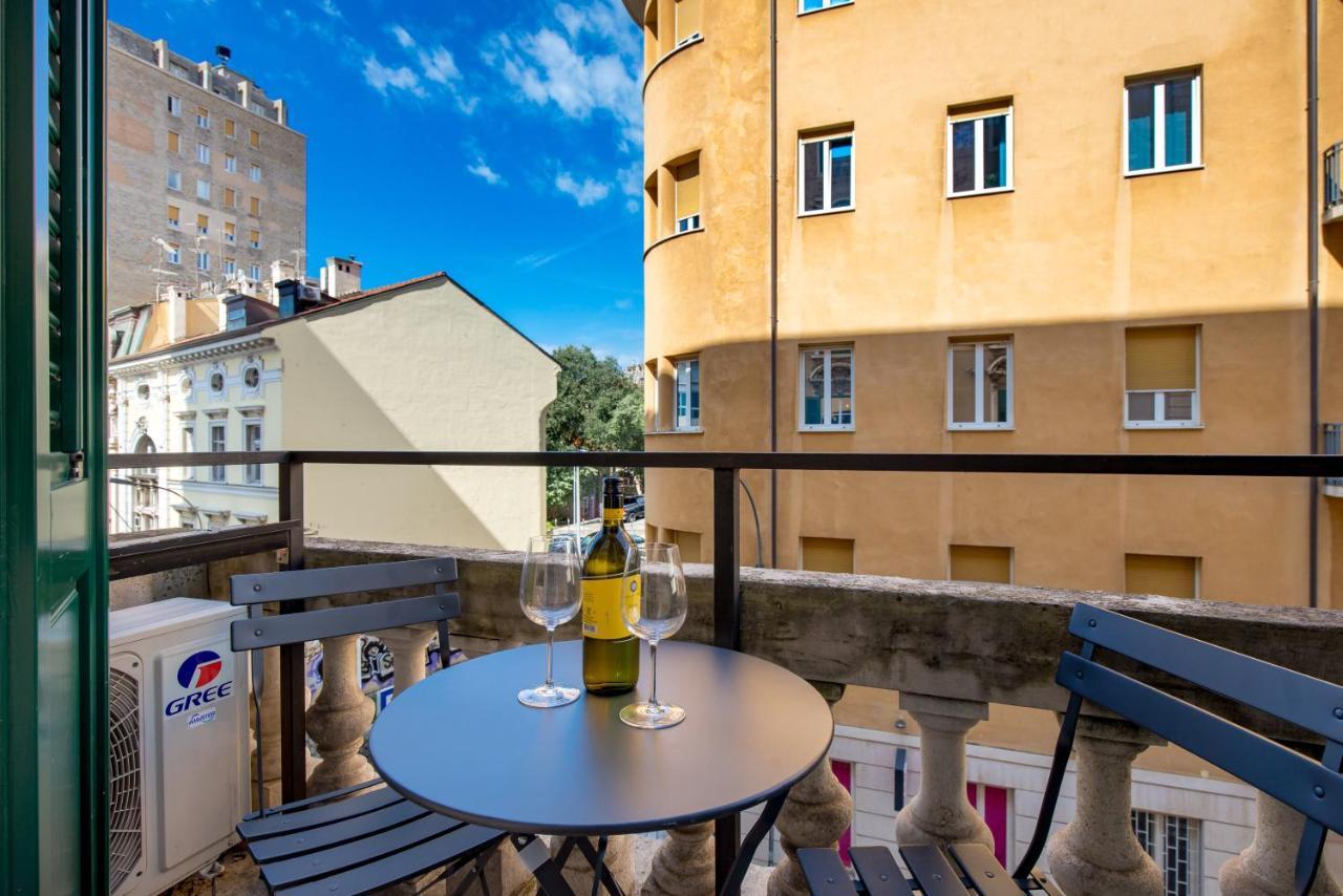 Apartments & Rooms One World Rijeka Exterior foto