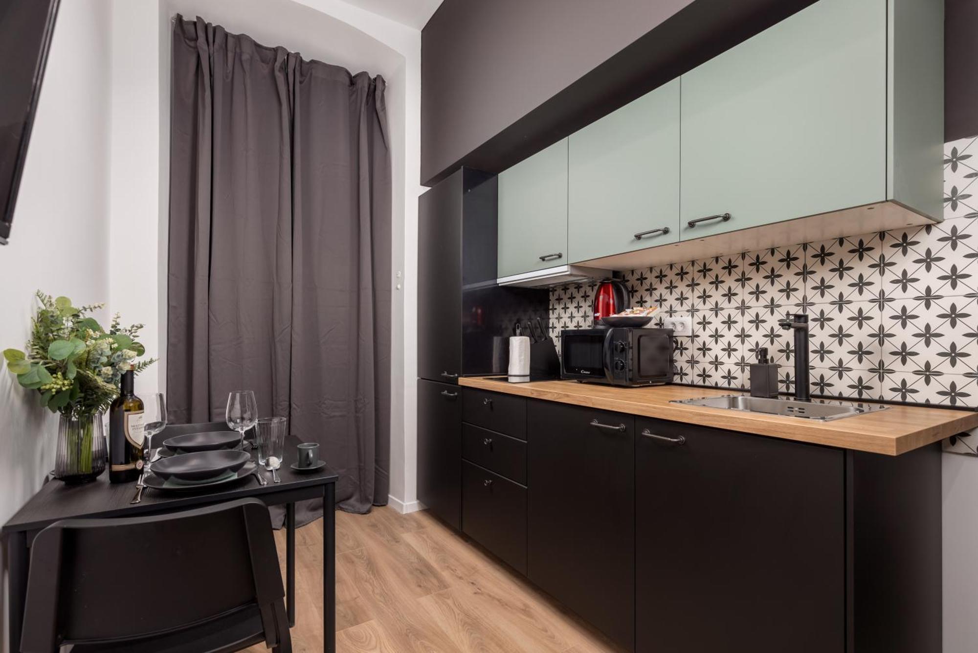 Apartments & Rooms One World Rijeka Exterior foto