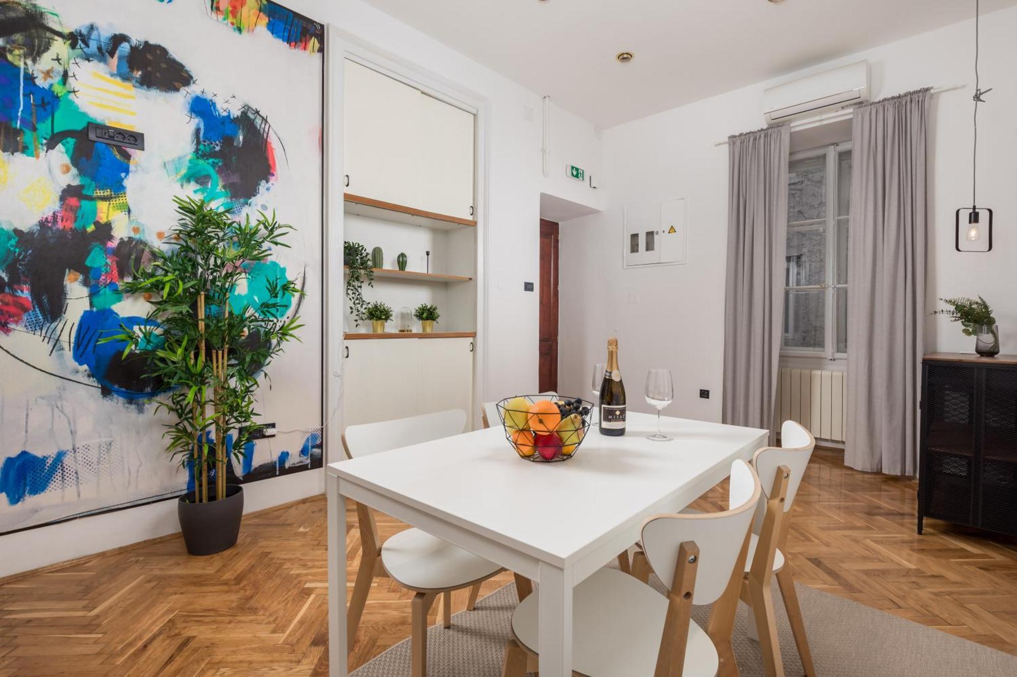 Apartments & Rooms One World Rijeka Exterior foto